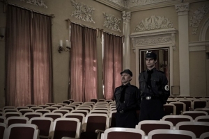 photo_5330386308390057475_y